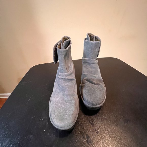 FLY London size 38  US 8 gray suede boot ruched look - Picture 7 of 14